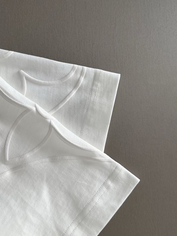 ブランドTシャツ角部分ディテール